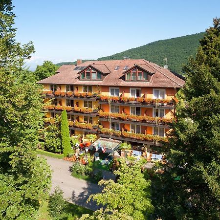 Art-Hotel Am Park بادنويلر المظهر الخارجي الصورة