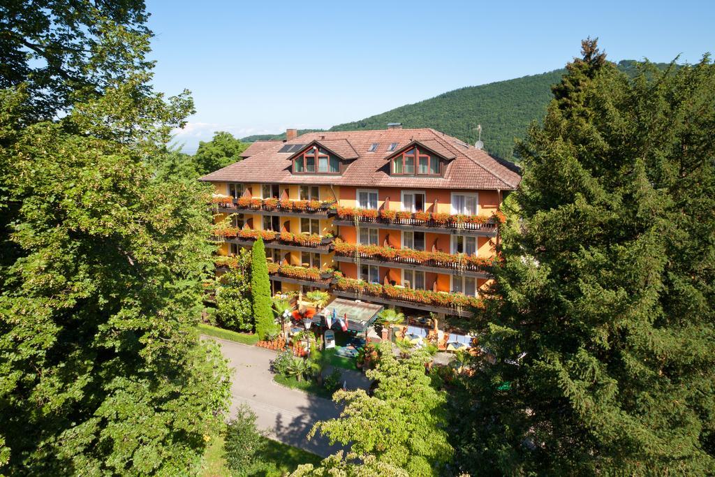 Art-Hotel Am Park بادنويلر المظهر الخارجي الصورة